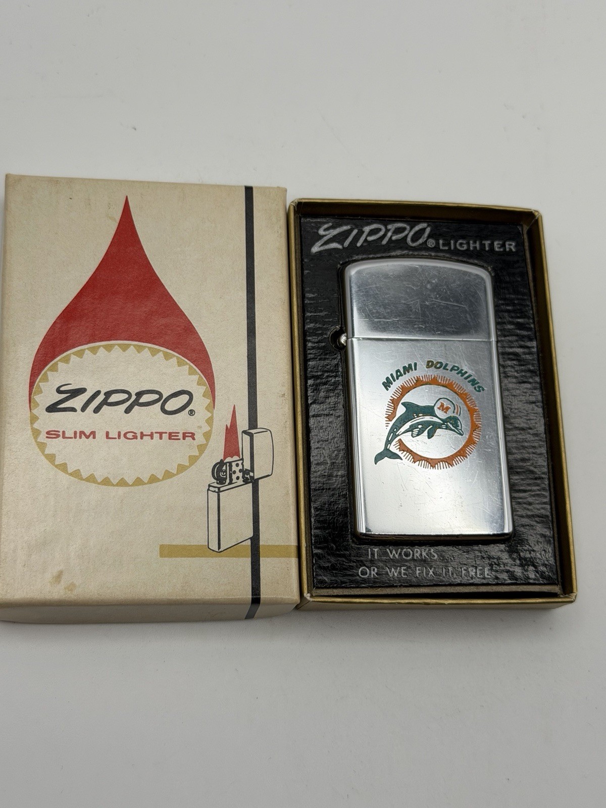 Vintage 1973 Miami Dolphins NFL High Polish Chrome Slim Zippo Lighter B37