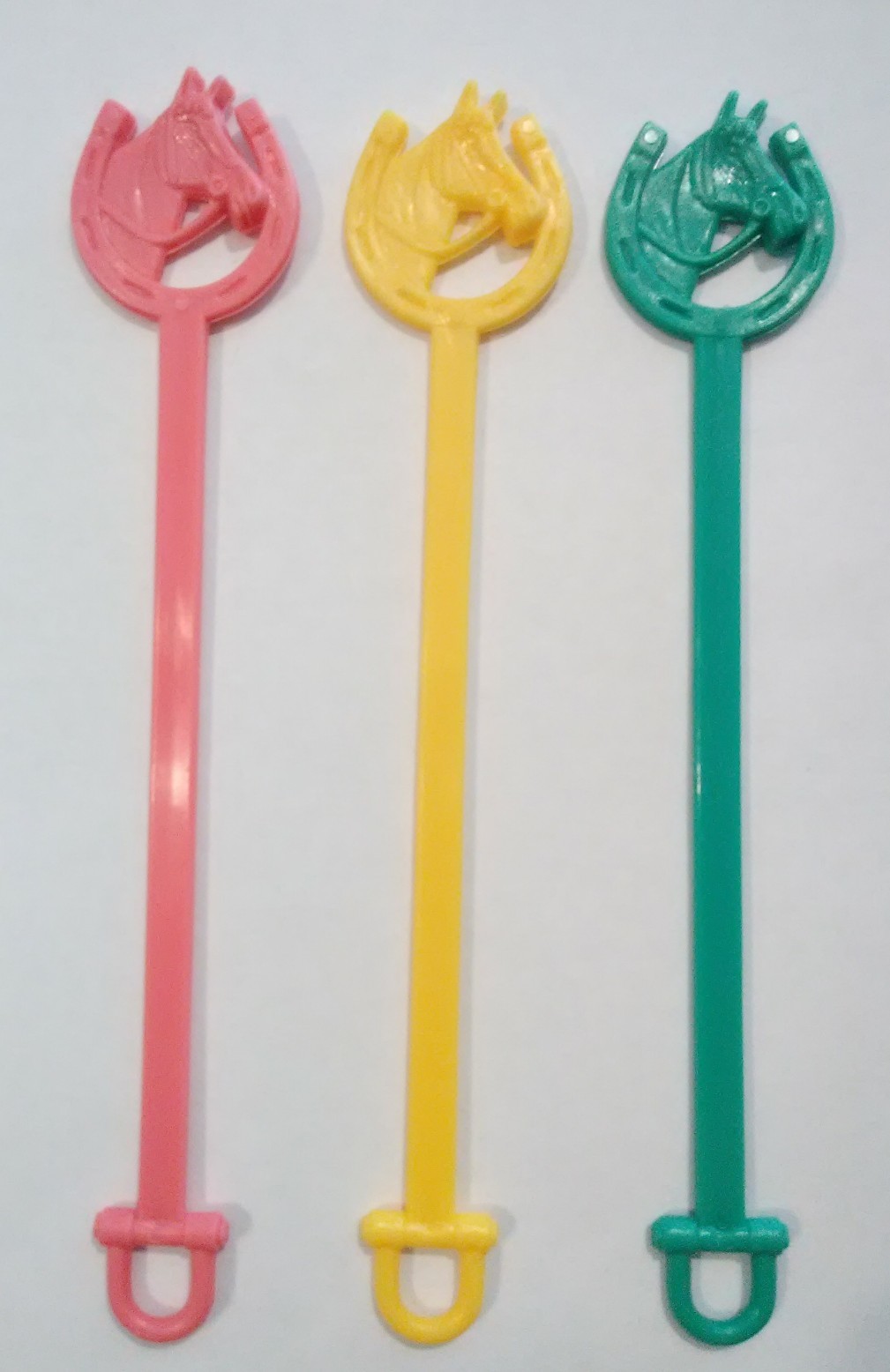 LOCATION UNKNOWN? 3 HARD TO FIND VINTAGE VAULT LUCKY HORSESHOE HORSE STIR STICKS