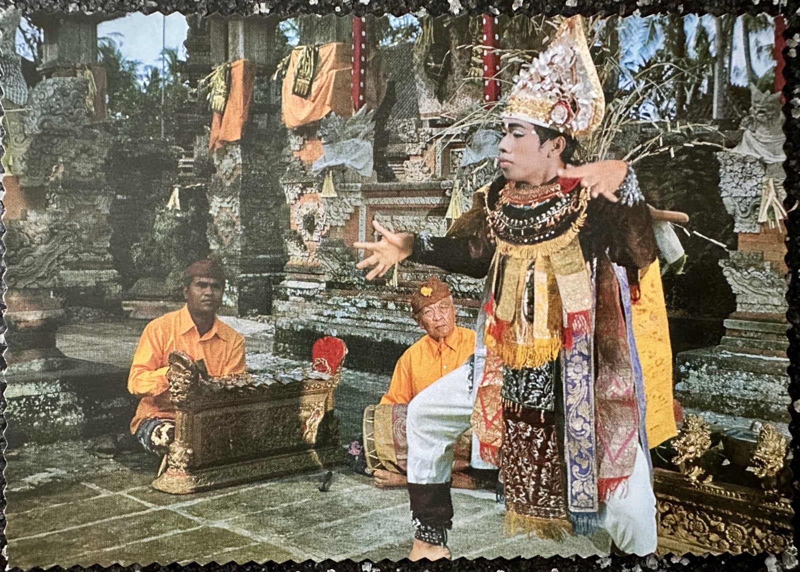 AK BALI / THE BARIS DANCE OF BALI / INDONESIA / 70s 31