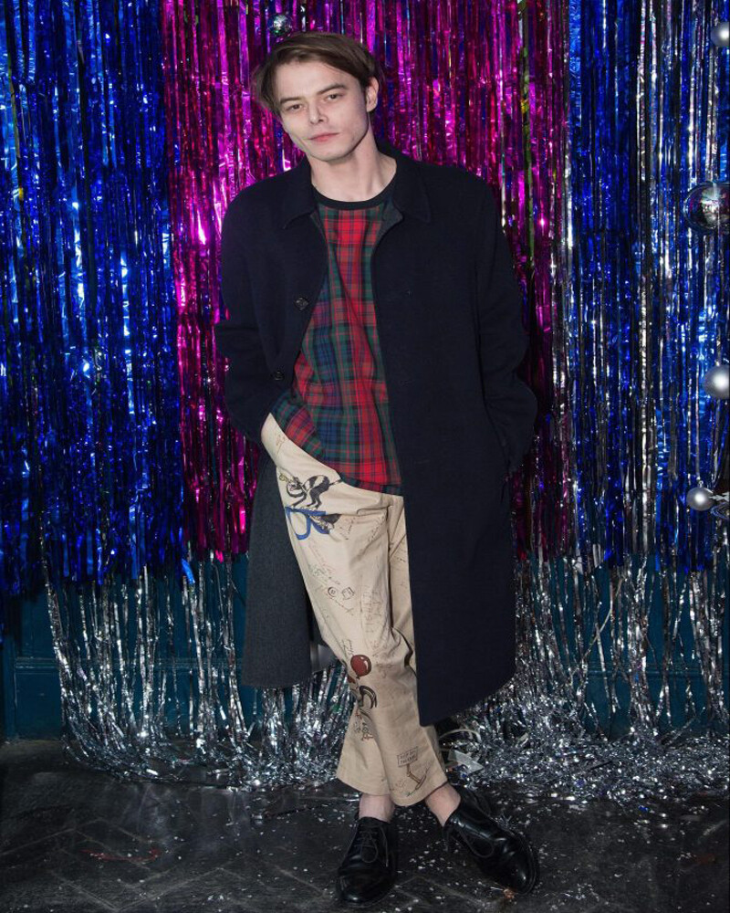 8×10 Charlie Heaton GLOSSY PHOTO photograph picture print stranger things