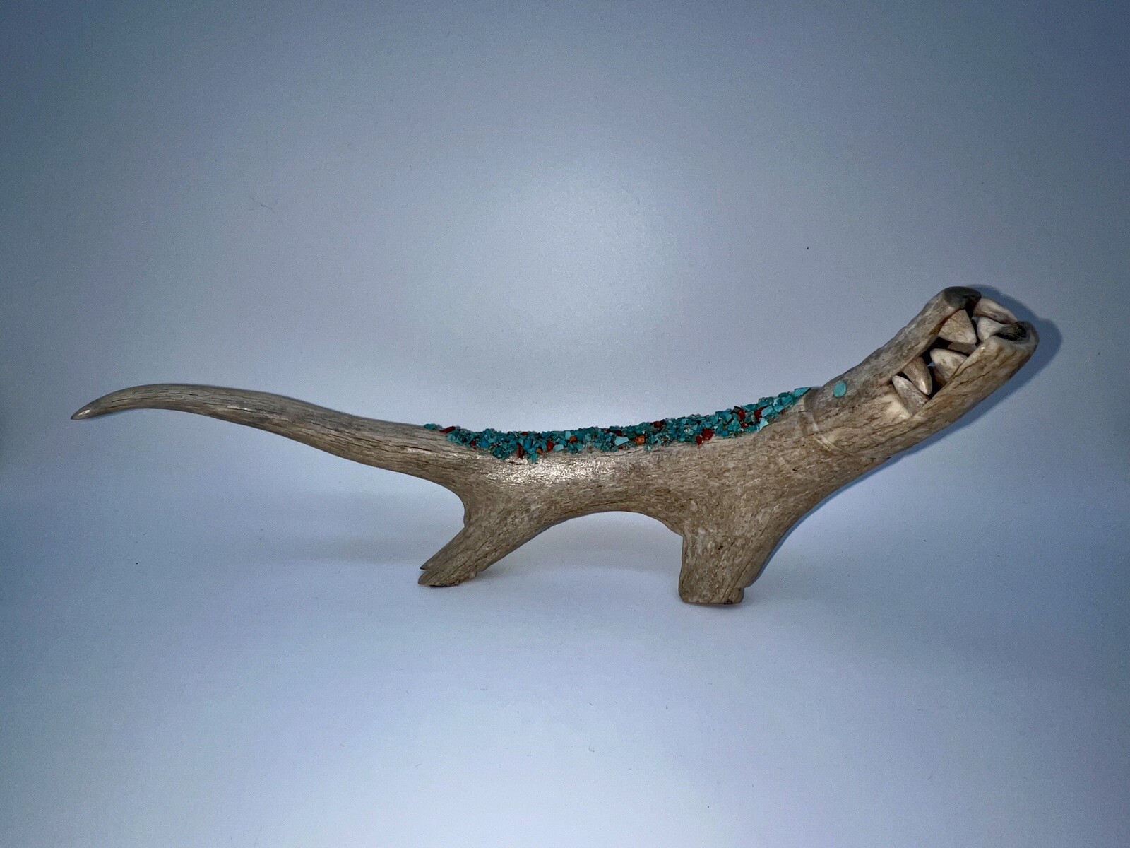 12.3” Native Zuni Carved Deer Antler Wolf Fetish Leonard “Old Man” Halate (d.)