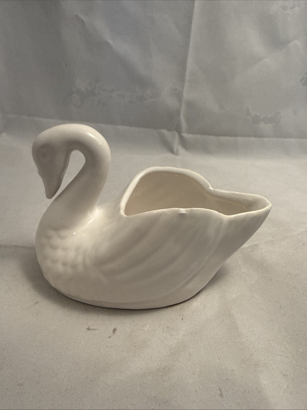 Vintage 80s Ceramic Swan Planter 1981 4.5 L x 2 W x 3 H 4.7 oz