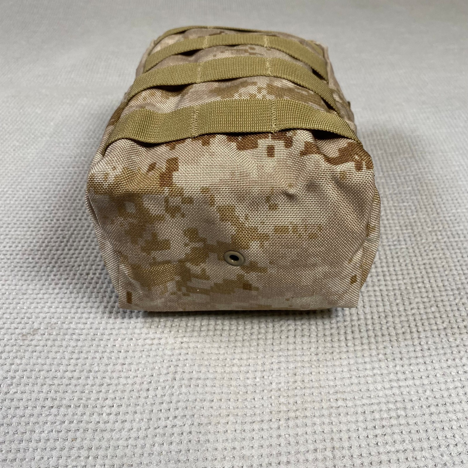 Fireforce Vertical Utility Pouch Zippered GP MOLLE USGI USMC – DESERT MARPAT USA