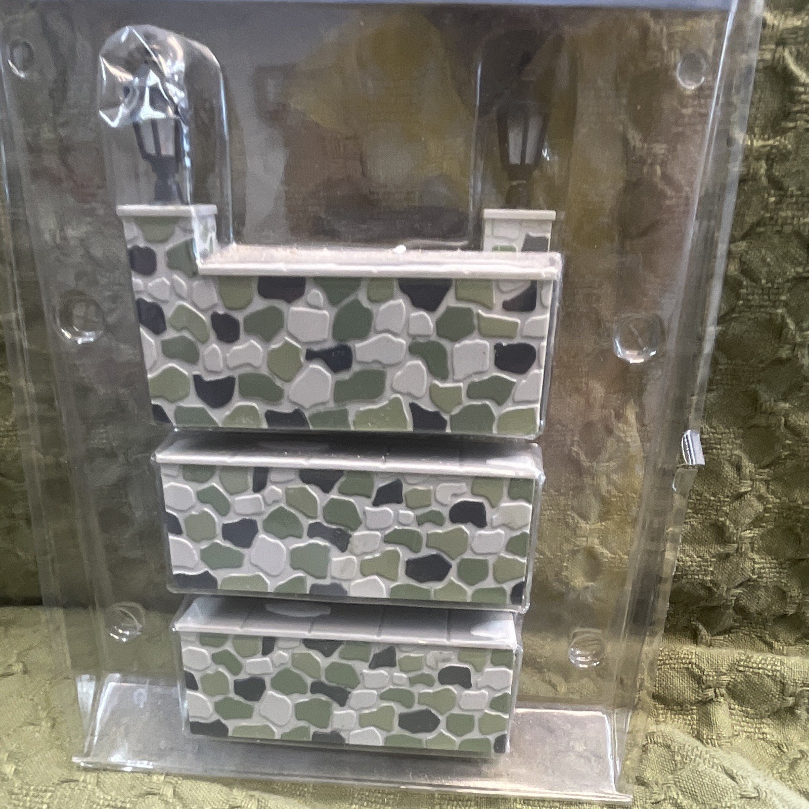 Carole Towne Collection Fieldstone Wall Set of 6 Illuminated Battery-Operated
