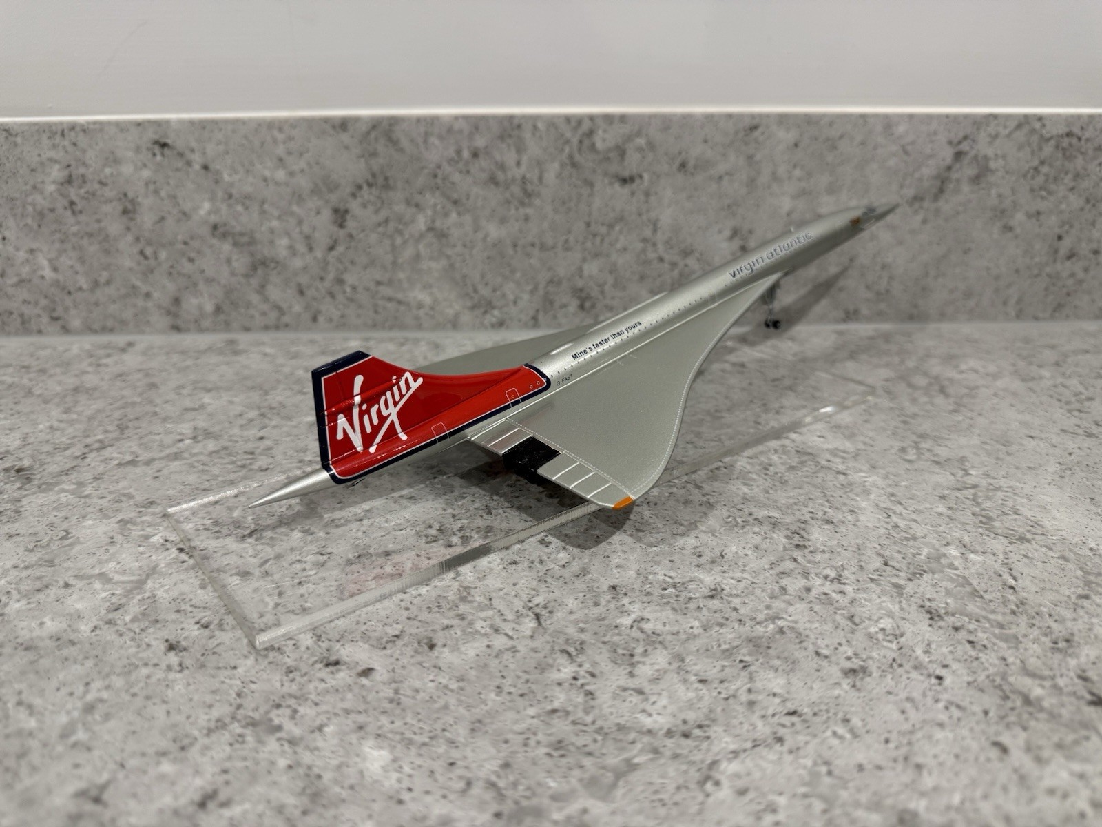Concorde Model – Virgin Atlantic Airways (Reg: G-FAST) – 1:200 Scale – Mint/New
