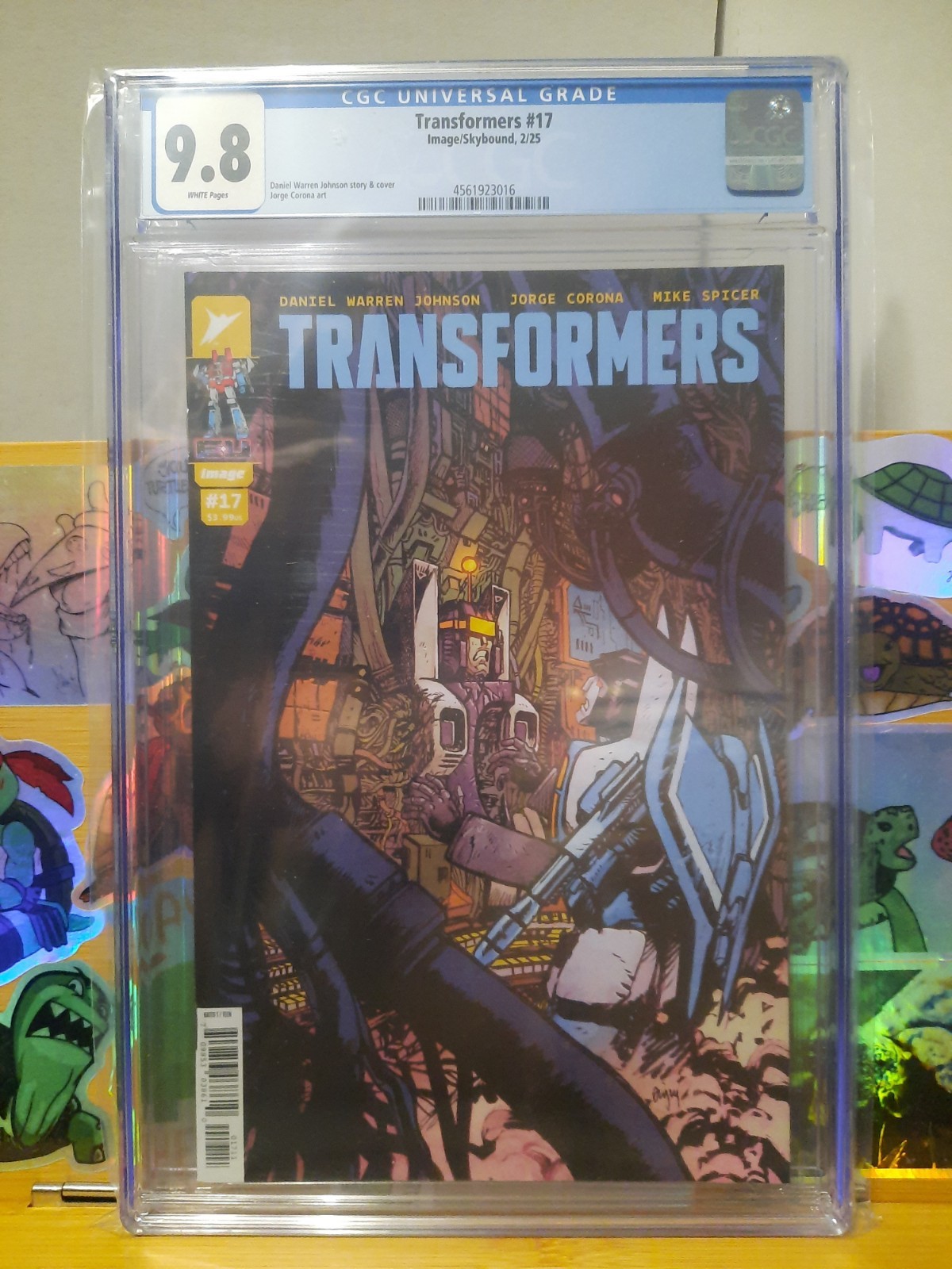 Transformers #17 CGC 9.8 Daniel Warren Cover A 1st Print Image NM!!