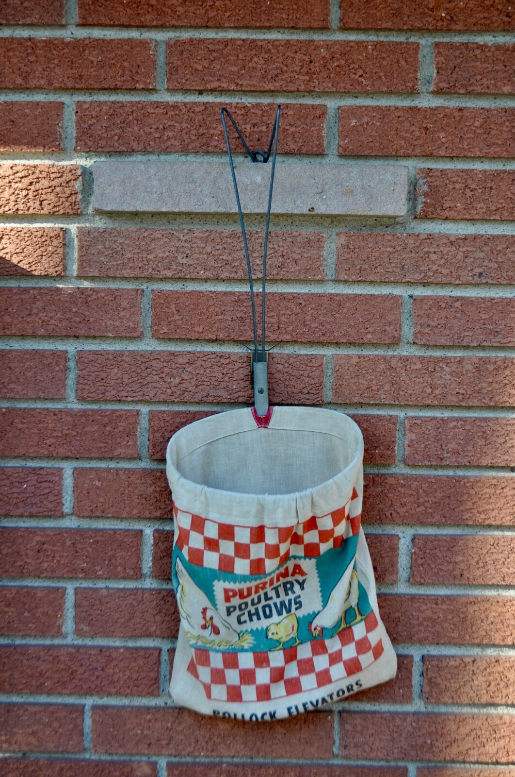 vintage Purina Poultry Chows Clothespin Bag Elgin MN Minnesota Flour & Feed