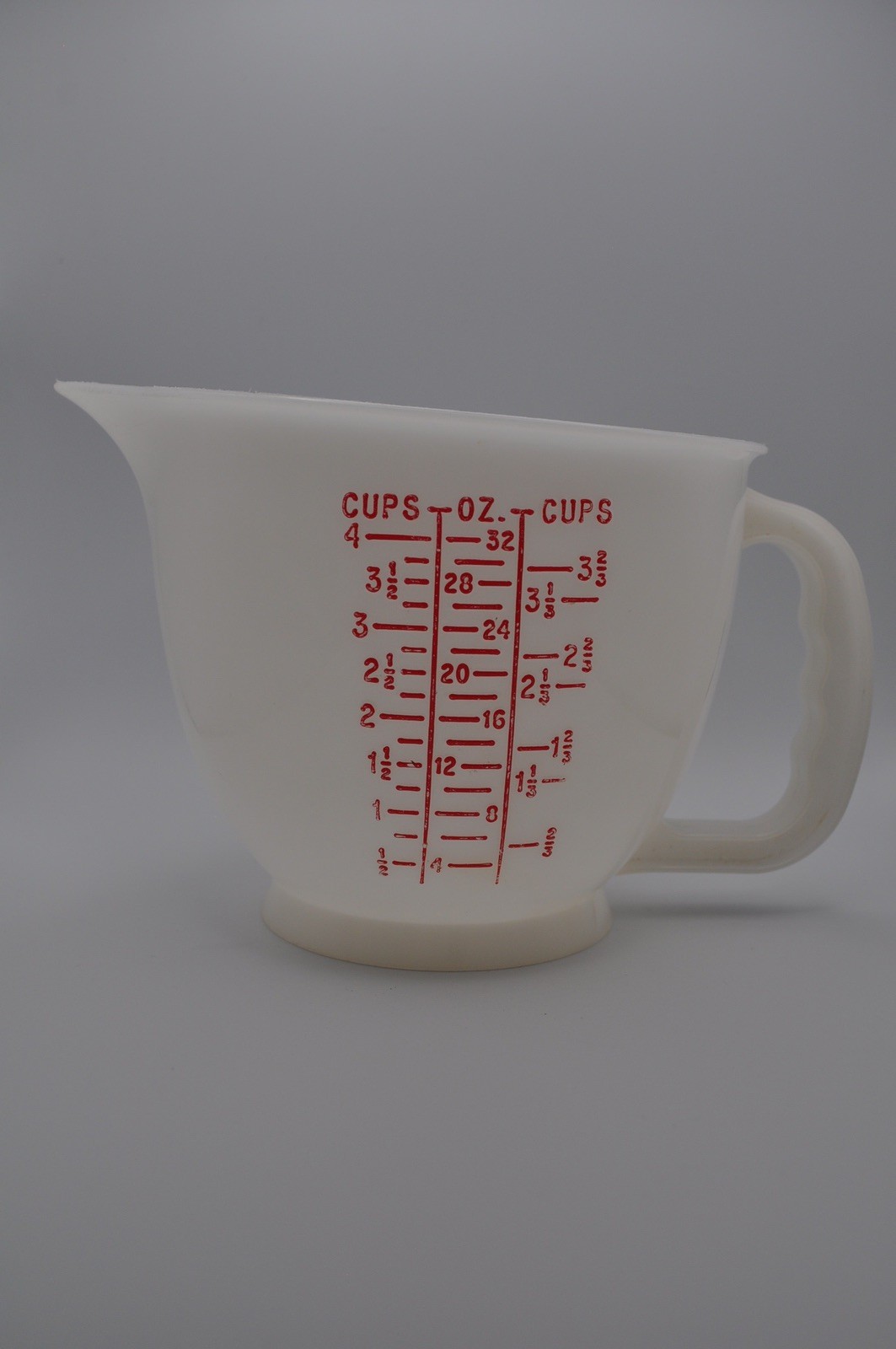 Vintage Tupperware Measuring Cup with Handle Made in USA 1288