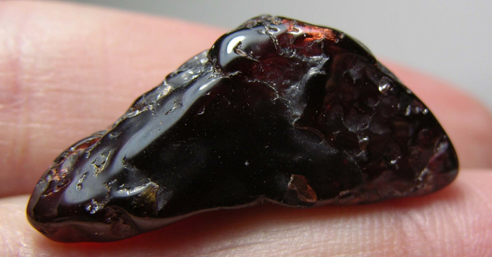 35.70ct 100% Natural Africa Tumbled Rough Mandarin Garnet Specimen 7.10g 30.00mm
