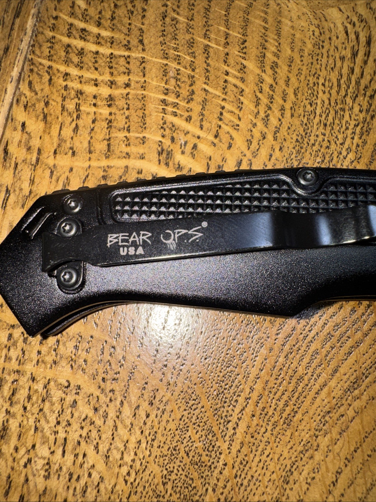 Bear Ops By Bear & Son Cutlery. Bar Lock Thumb Stud 14c28N. MC-560. Made In USA