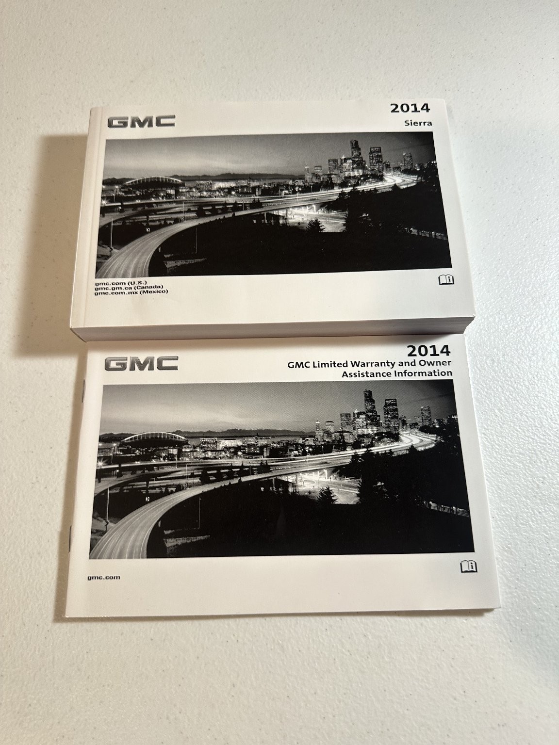 2014 GMC Sierra Owner’s Manuals Set