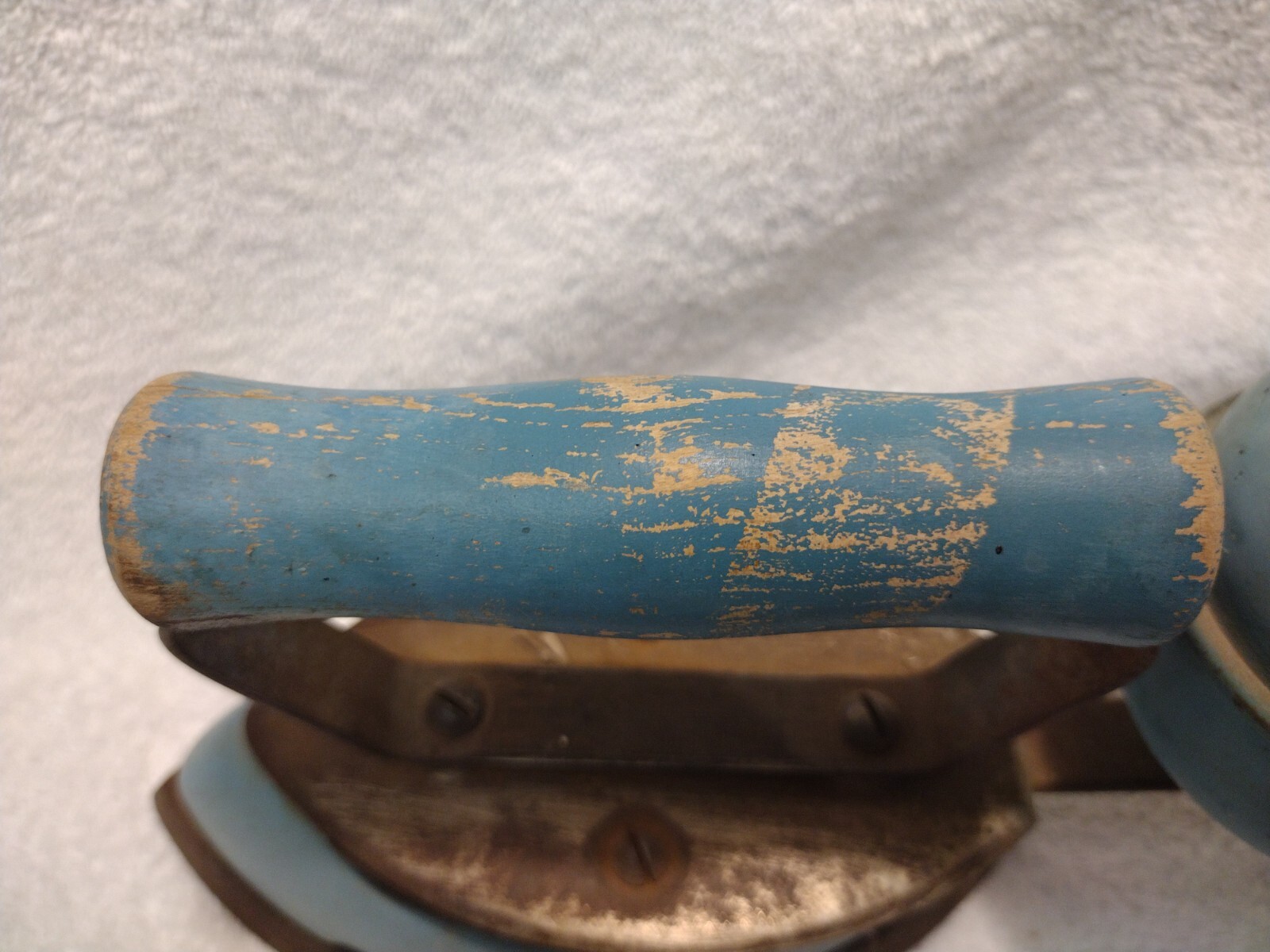 Vintage Coleman Instant – Lite model #4A Blue Enamel 1930s Gas Steam Iron
