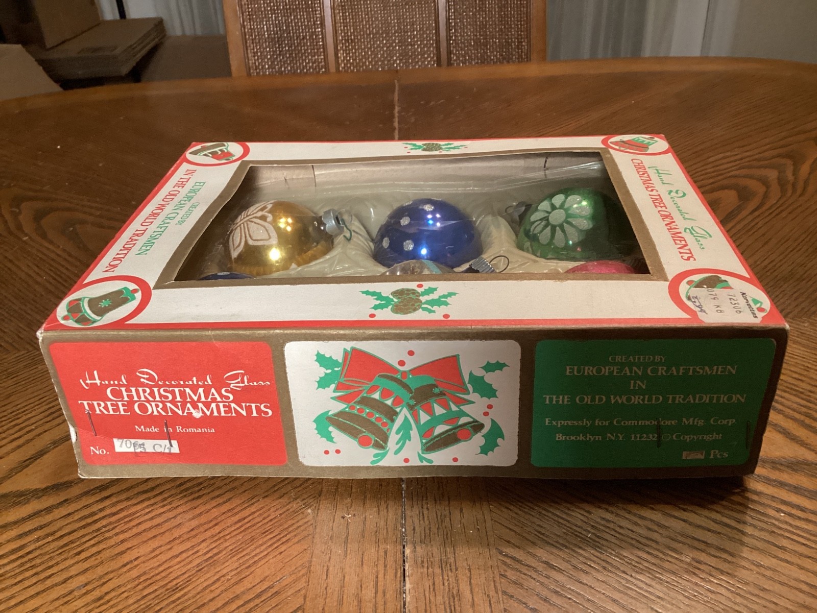 Hand Decorated & Solid Color Glass Christmas Tree Ornaments Lot/16 E4