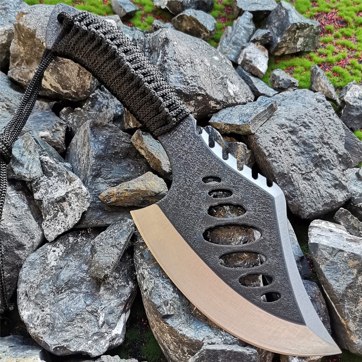 Portable Jungle Camping Multifunctional portable tie rope handle Sharp axe tool