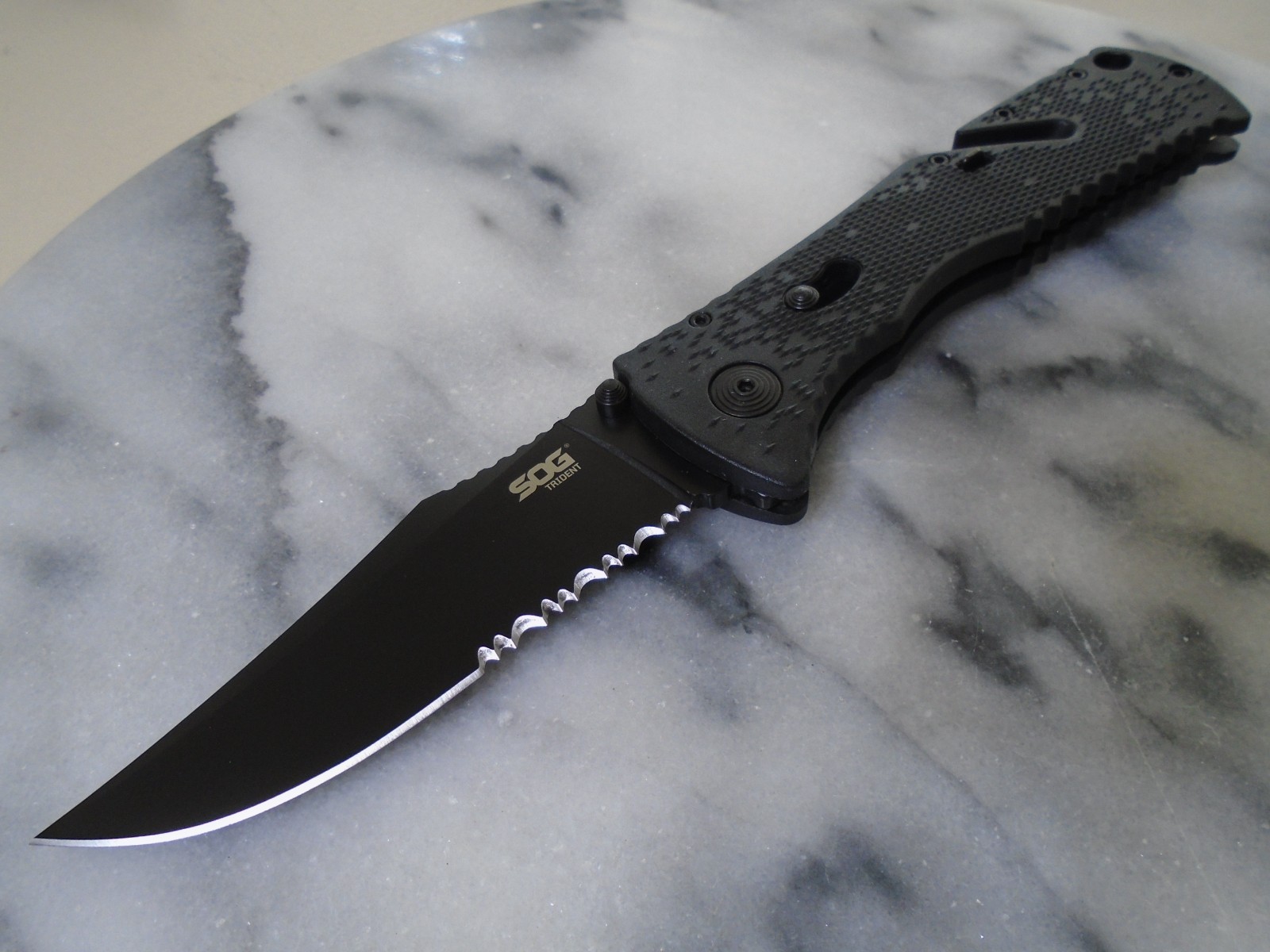 SOG Trident Assisted Open Pocket Knife Arc Lock Folder Aus-8 Rc 57-58 TF1-CP New