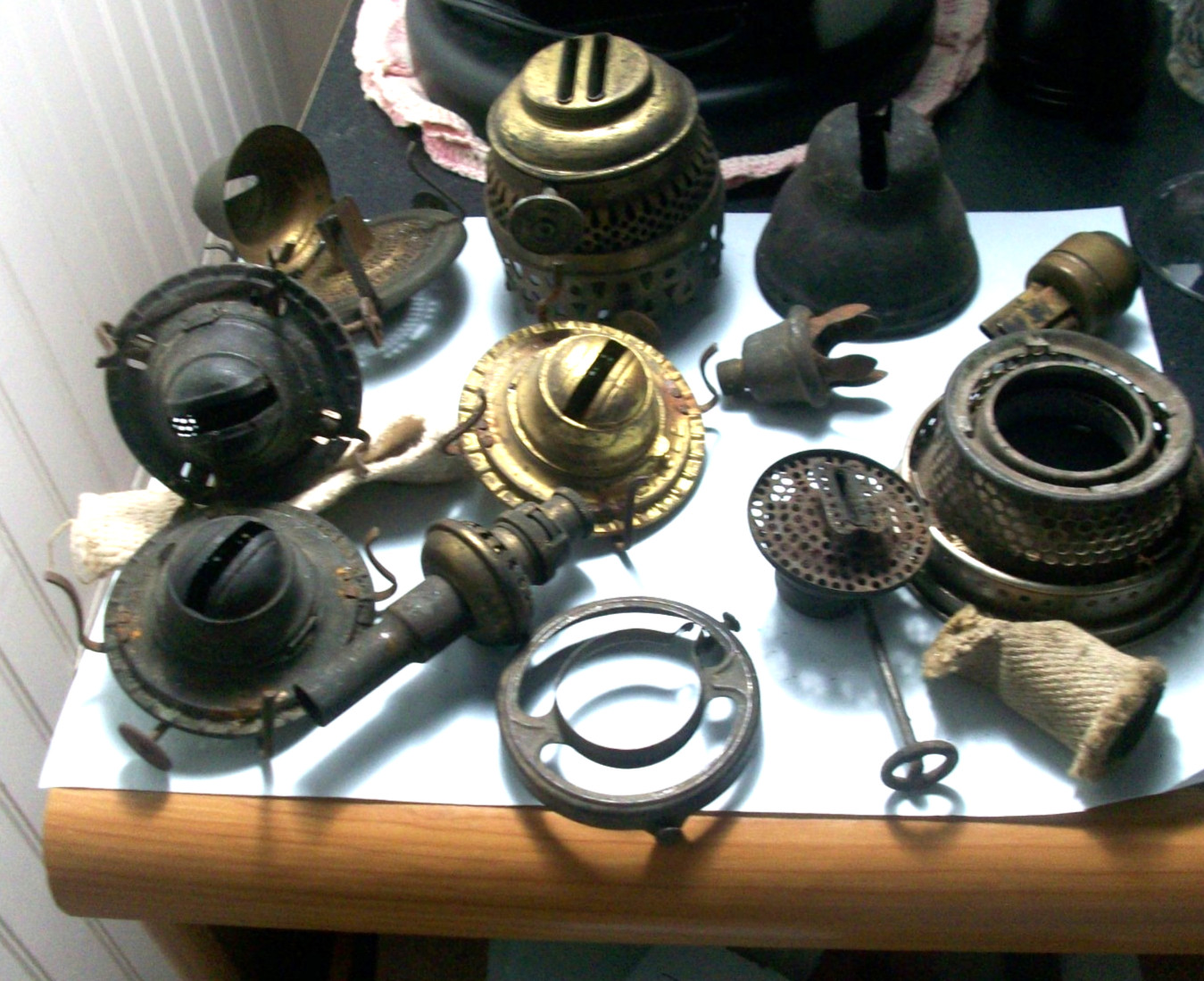 LOT 13 Antique oil kerosene lamp parts Plume Atwood Eagle + restoration repairs
