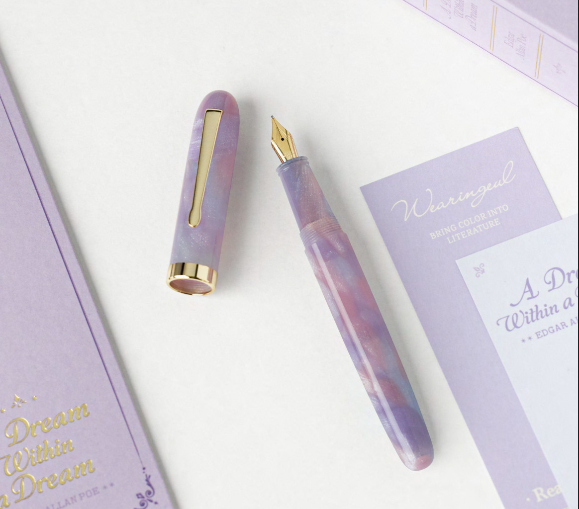 Wearingeul Preface Fountain Pen in A Dream Within a Dream w/ Gold Trim – Medium