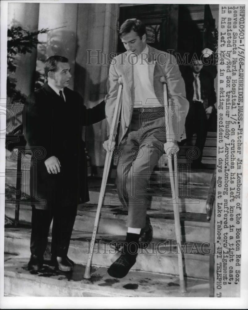 1968 Press Photo Pitcher Jim Lonborg of Red Sox Leaves Hospital, Buddy Leroux