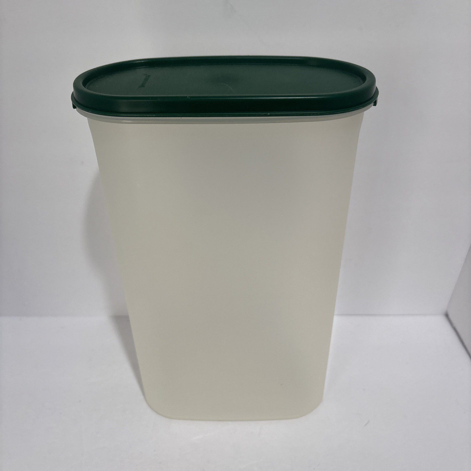 Tupperware Modular Oval 5 Container 1616-22 Green Lid Storage Kitchen