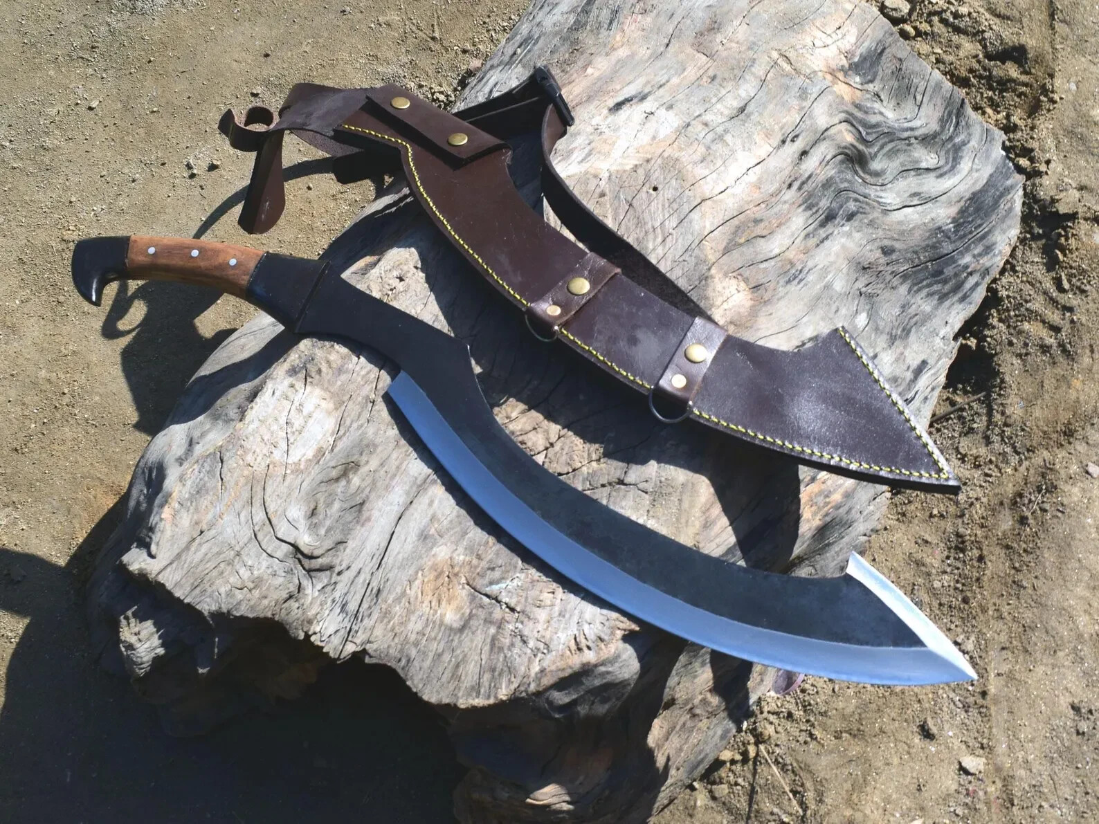 New Custom Handmade Carbon Steel Blade Egyptian Khopesh Sword Hunting Sword