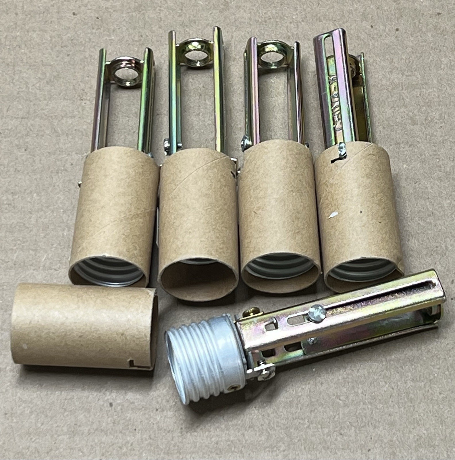 E26 Medium Base Adjustable 4” to 5-3/4” Keyless Candle Socket Base (Lot of 5)
