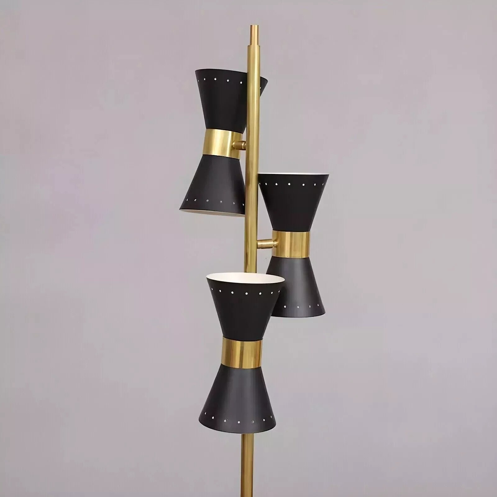 1950s Mid-Century Italian Style Brass Floor Lamp with Base and Cone-Shade