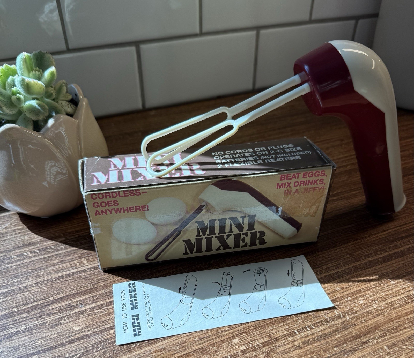 VINTAGE NIP MINI MIXER! CORDLESS MIXER, PERFECT FOR DRINKS OR DECOR 🖤