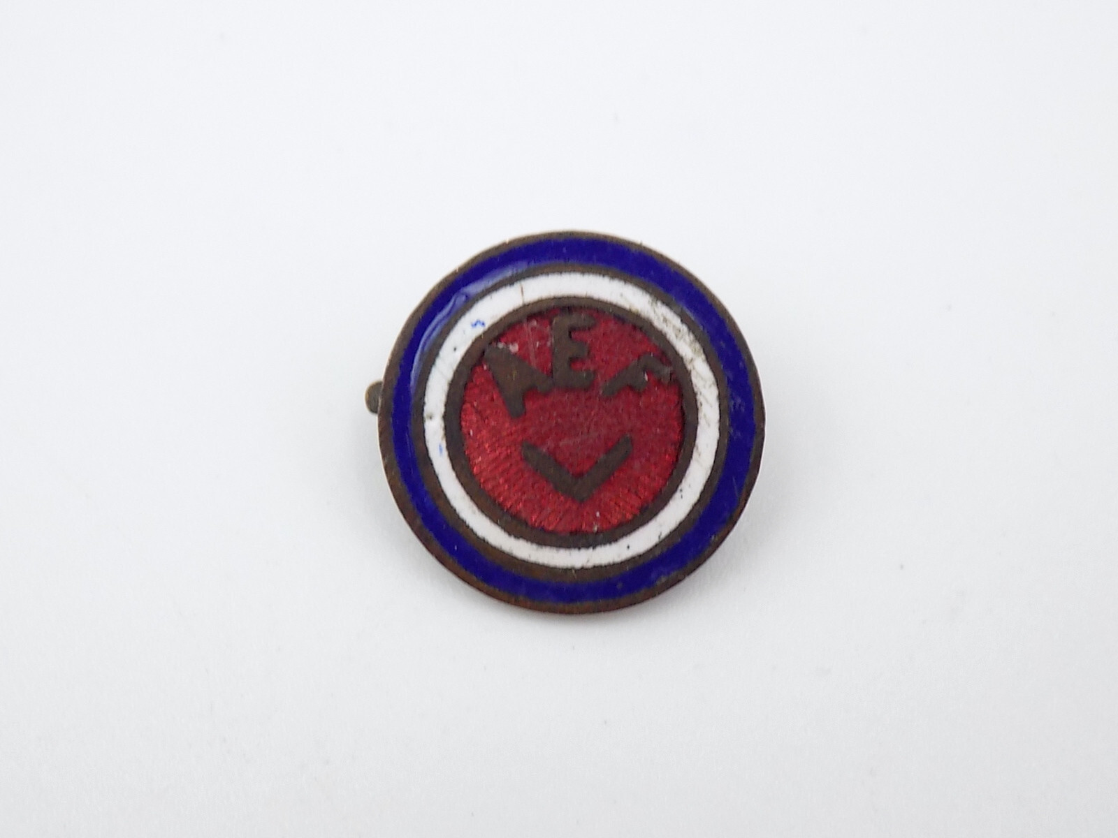 Original WWI US AEF 6 Month Service Pin