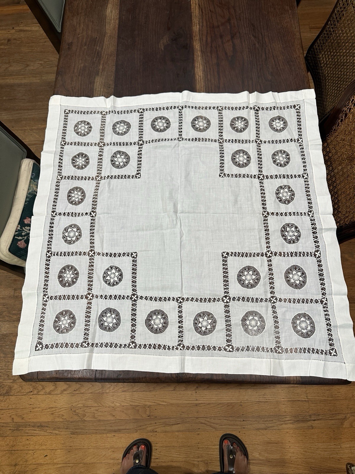 Vtg Table Topper 32” Square Wt Linen Handmade Tenerife Needle Lace Geometrics