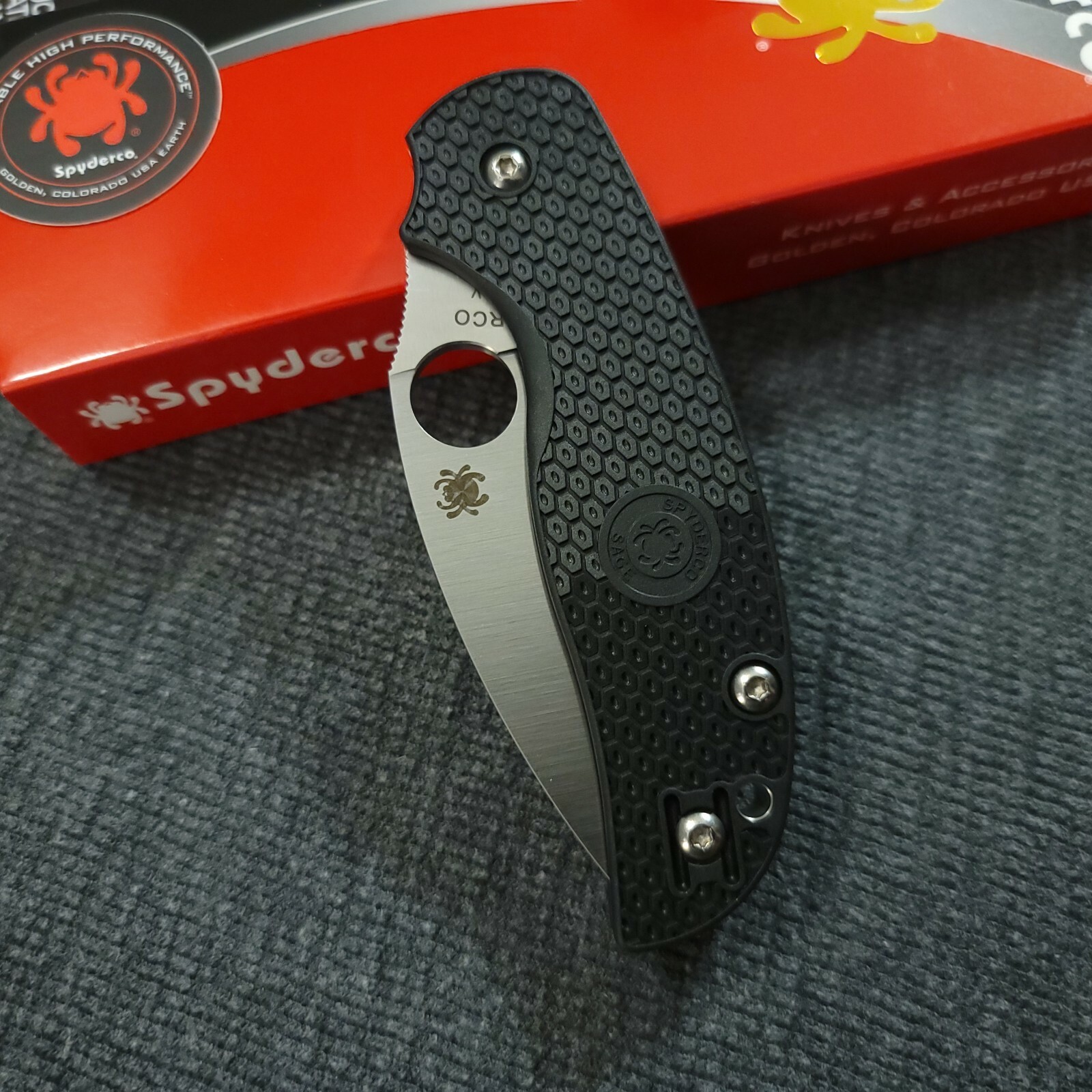 Spyderco Sage 5 Lightweight CPM-S30V Compression Lock Black FRN C123PBK