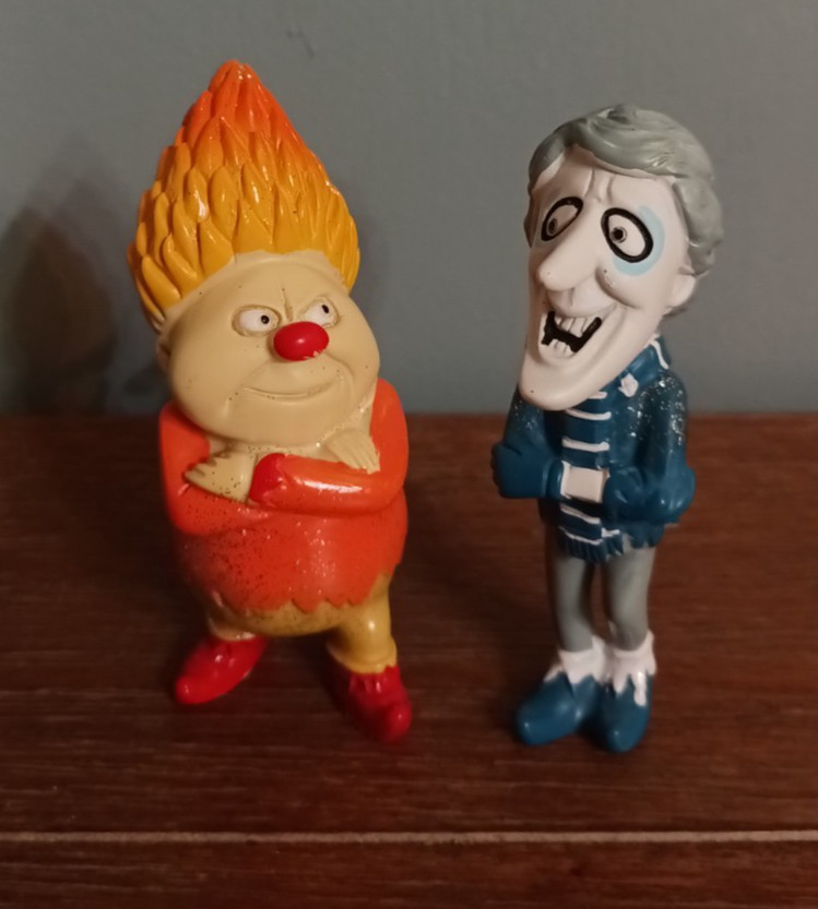 HOT MISER AND COLD MISER FIGURES-A YEAR WITHOUT A SANTA CLAUS-1974-SO CUTE!