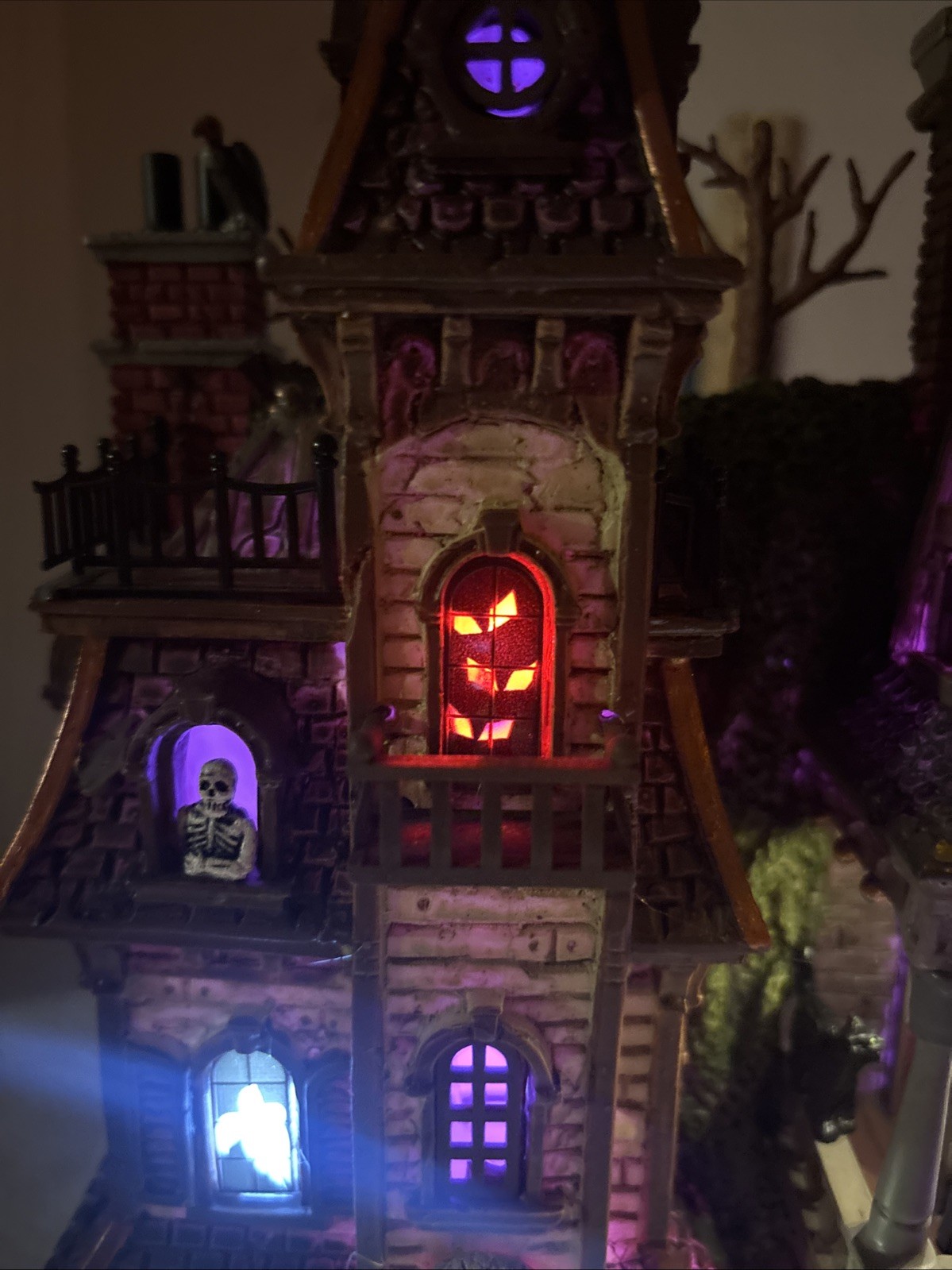 Lemax Spooky Town Haunted Estates Halloween Village Exclusive NIB