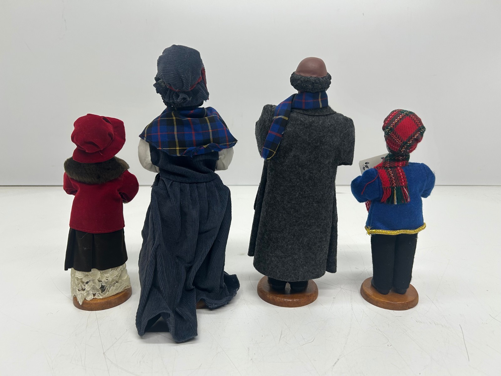 4 Vtg Unmarked Maybe Byers African American Victorian Christmas Carolers Figures