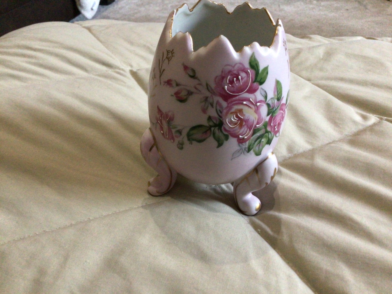 Vintage Pink Hand Painted Porcelain Cracked Egg Vase Footed Floral Gold Trim