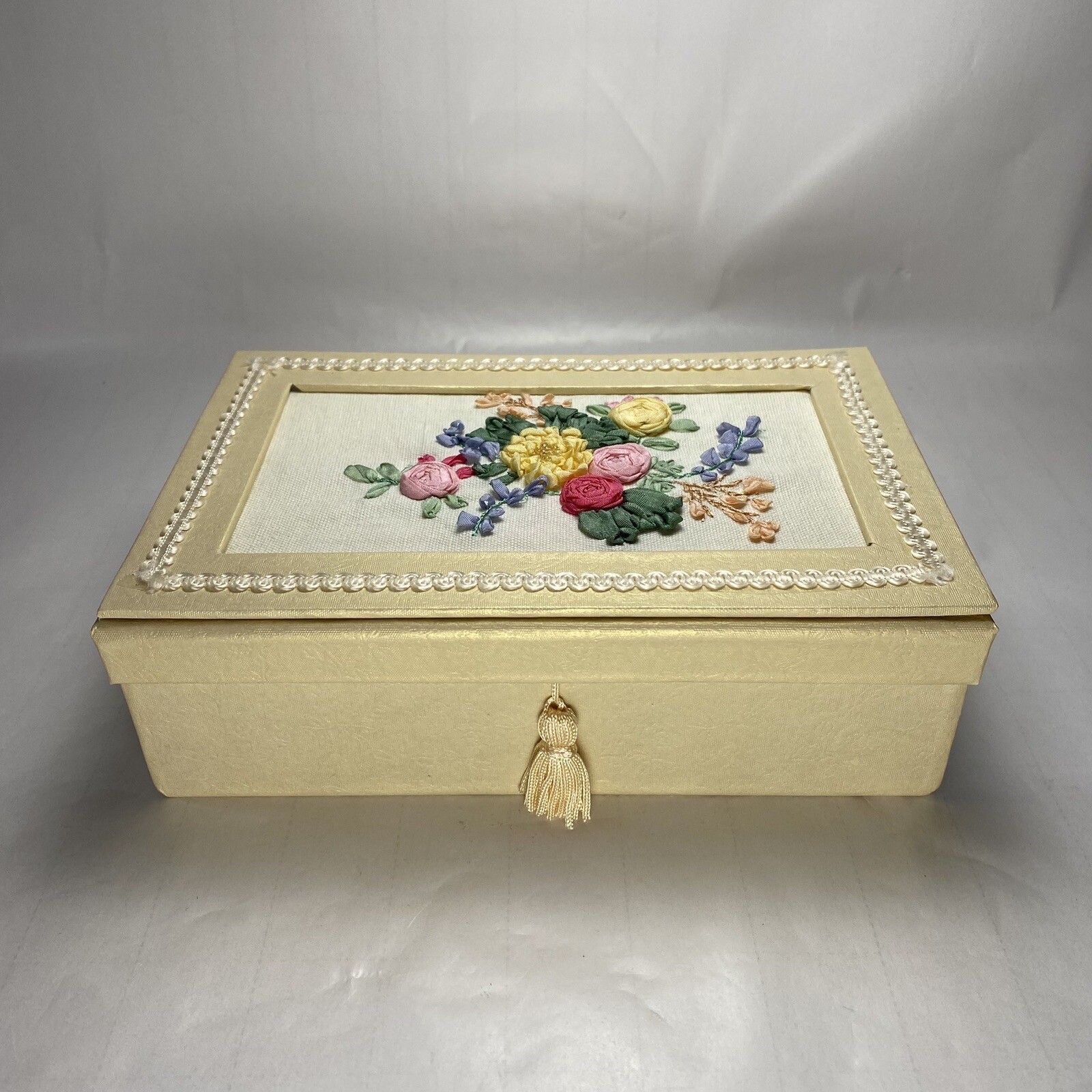 Jewelry Trinket Gift Box Rolled Ribbon Embroidery Top Gold Paper Covered Vintage