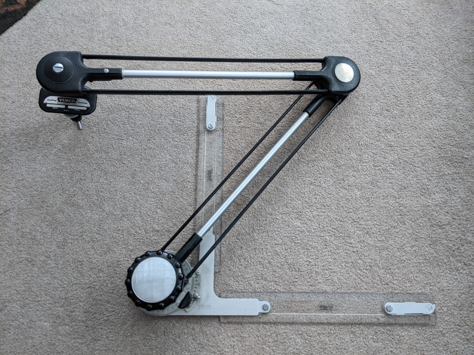 Vemco Drafting Machine 3300 18″ Right Hand 2 – 12″ Scales Rulers Pasadena USA