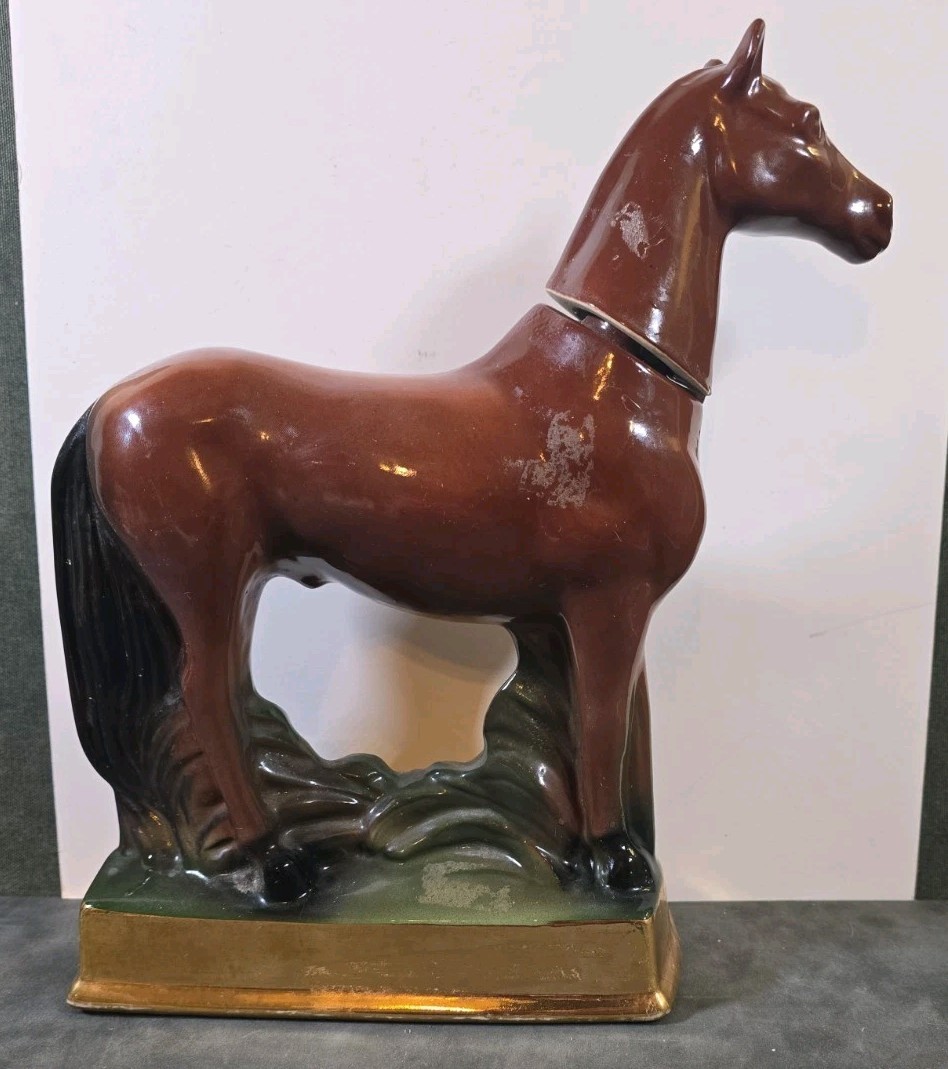 Vintage Ezra Brooks Man O’ War Collectors Series Horse Whiskey Decanter Bottle