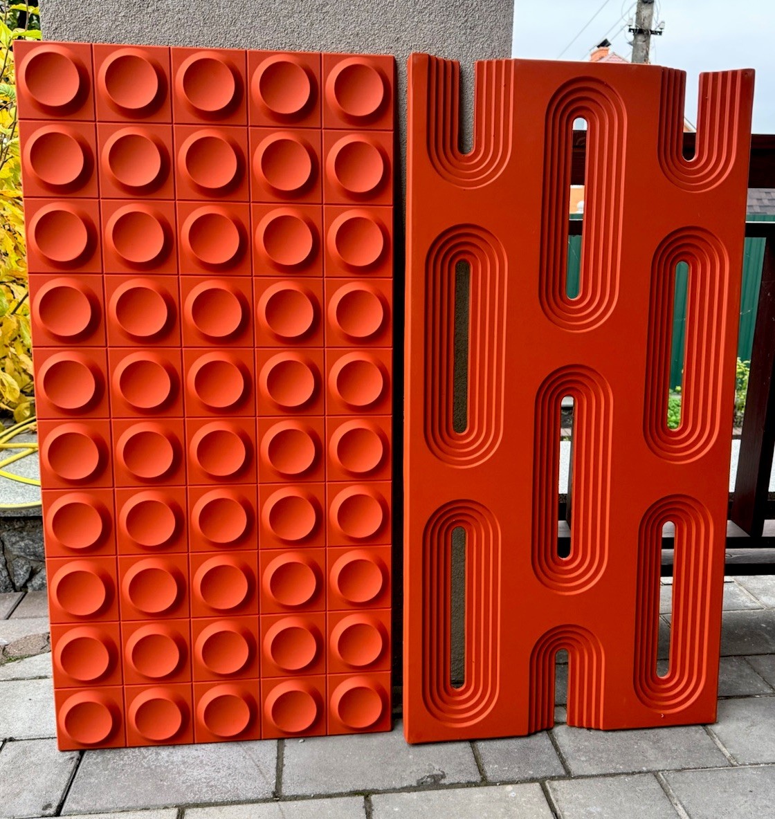 Modern Orange Wall Decor Space Age Style Panel Round Shape Groovy