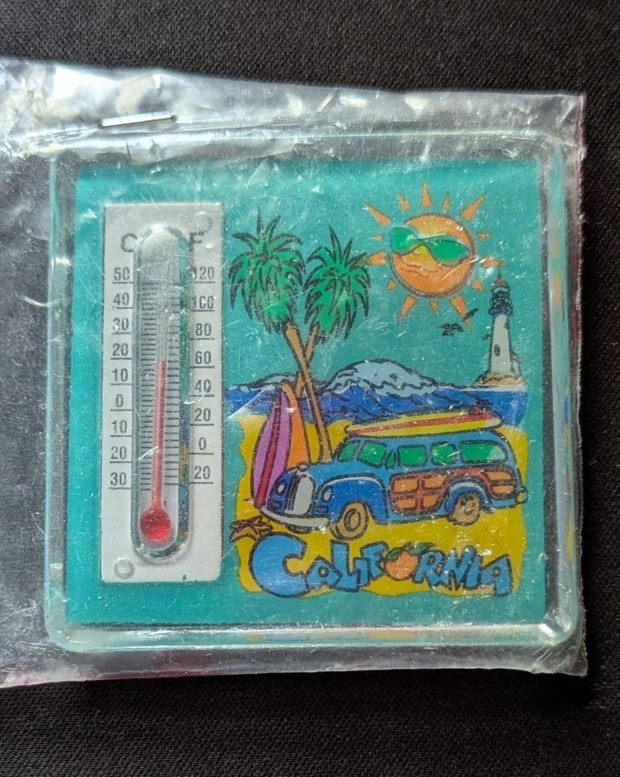 Vintage California Acrylic Fridge Magnet Thermometer Travel Souvenir Beach New