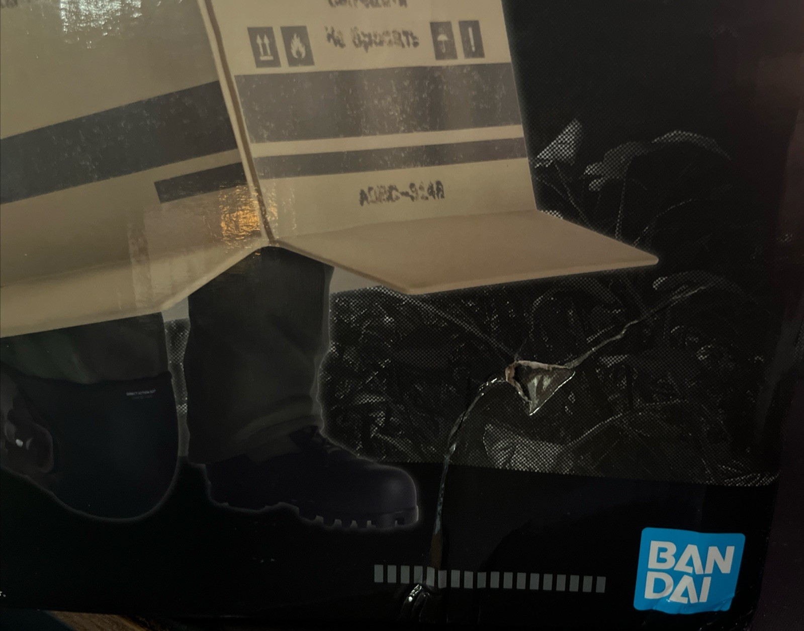 Metal Gear Solid Delta Snake Eater❗️Exclusive Sneaking Cardboard Tissue Box📦