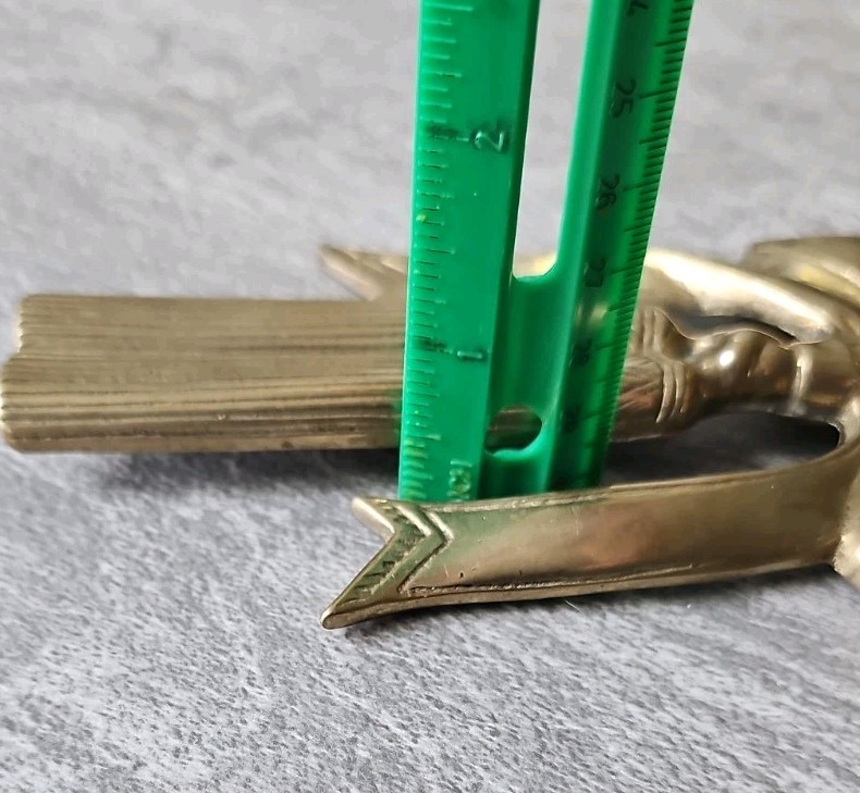 Vintage 1989 Hollywood Regency Solid Brass Bow Tassel Wall Decor 6.5” X 4”