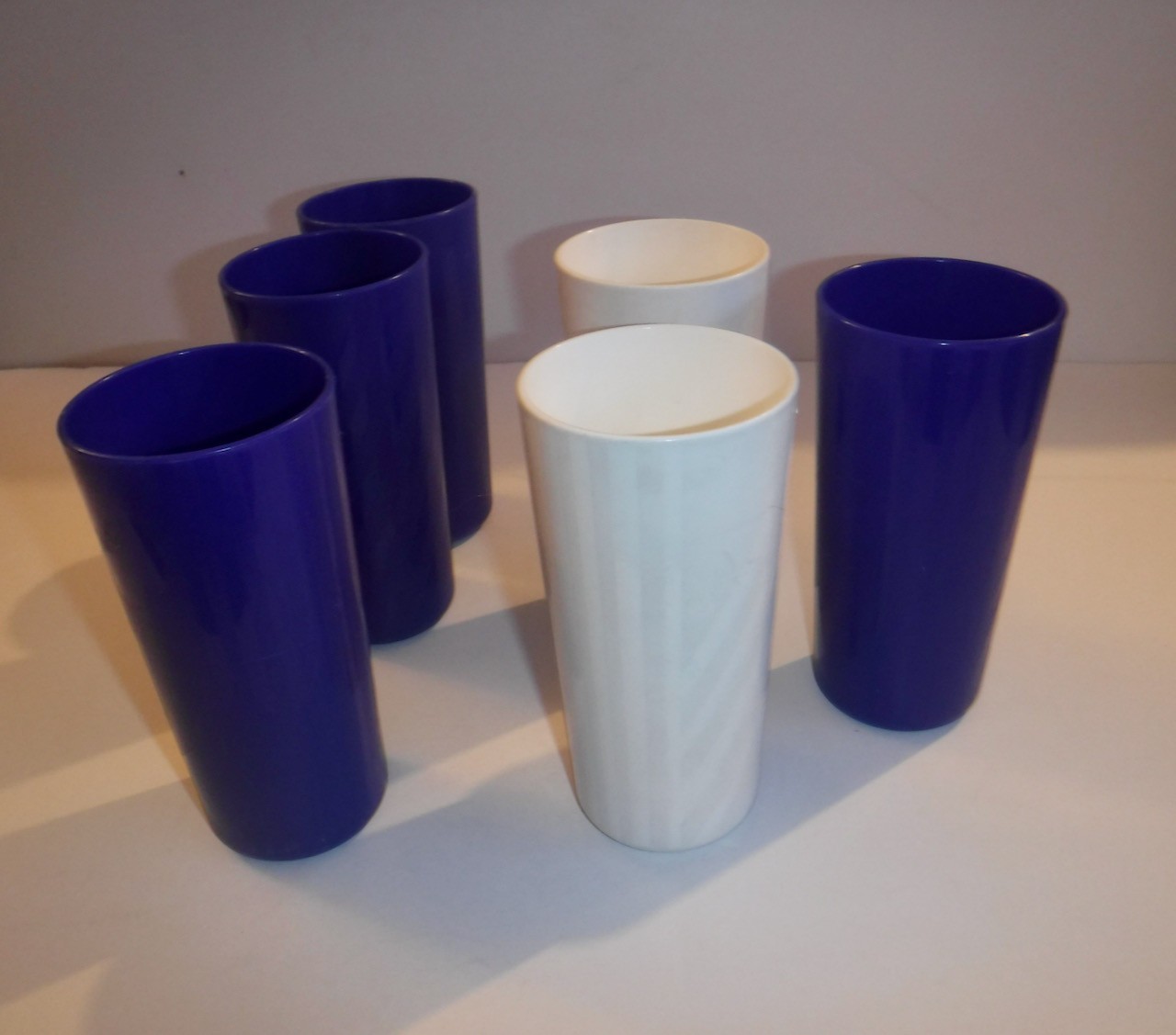 Lot of 6 Tupperware 14 oz. Celebration Series 14 Oz Tumblers 2663 Blue & White