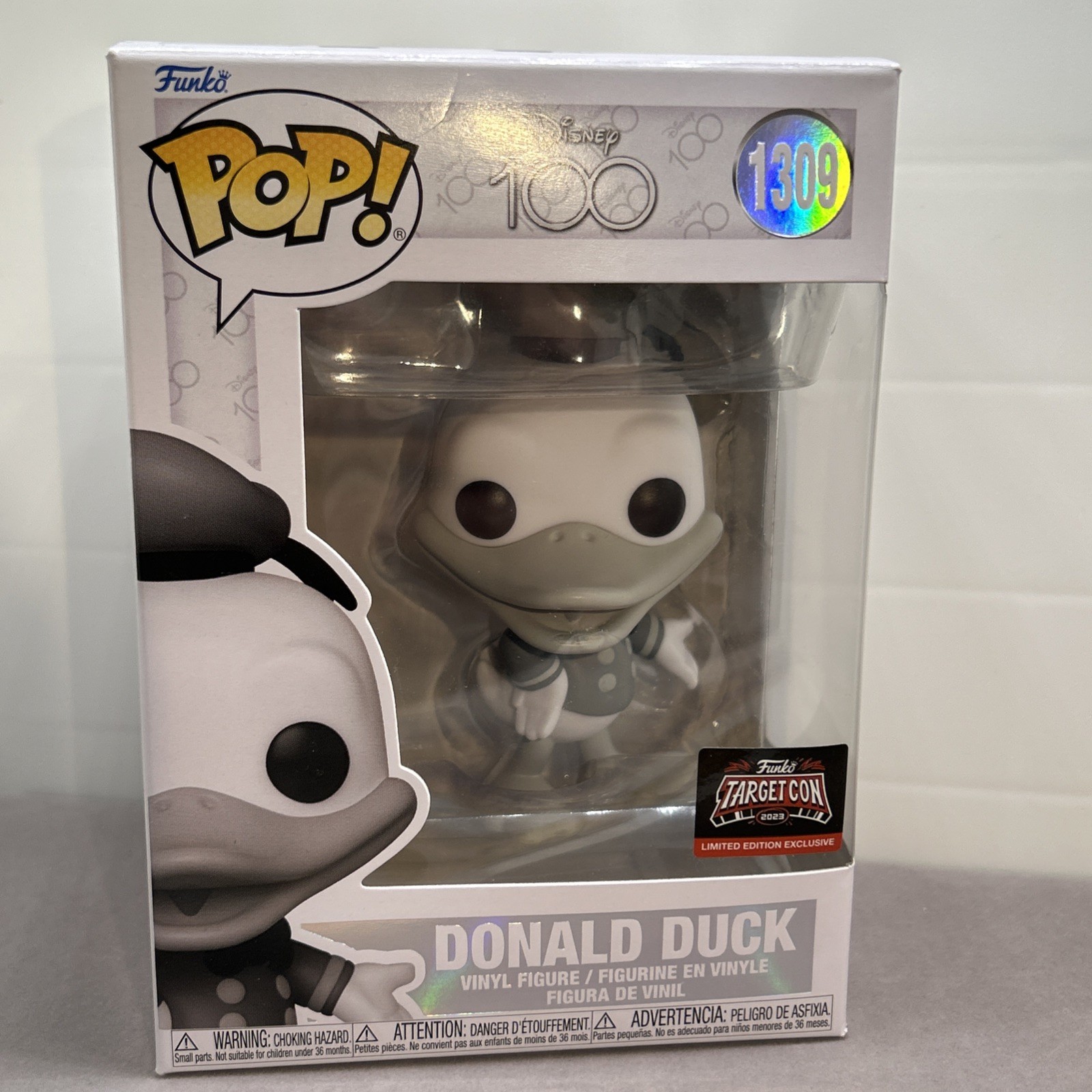 Funko Pop Disney Donald Duck TargetCon 2023 Exclusive Vaulted #1309 & Protector