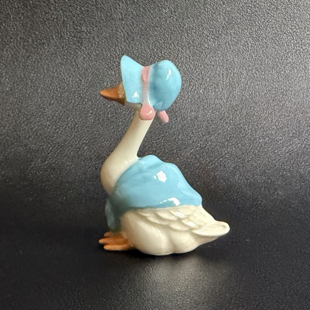 VTG Hagen Renaker New Mother Goose Bird Blue Porcelain Figurine #2057 Miniature