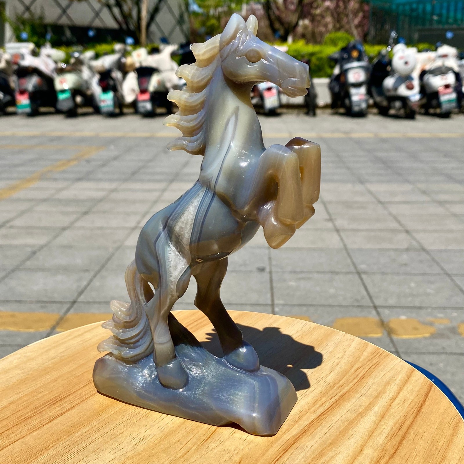 470G Natural Agate Carved Horse Figurine, Exquisite Hand Carved Gemstone Statue