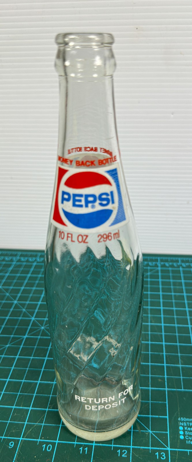 Vintage Pepsi Cola 10 Fl Oz Swirl Glass Soda Bottle Money Back Return Deposit 77