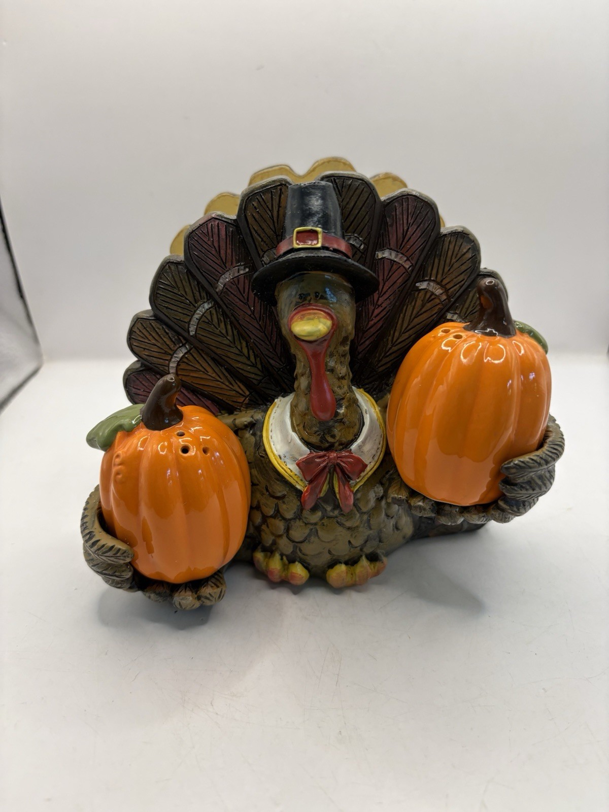 Thanksgiving Dinner Table Turkey Napkin Holder W/ Pumpkin Salt Pepper ShakersNEW