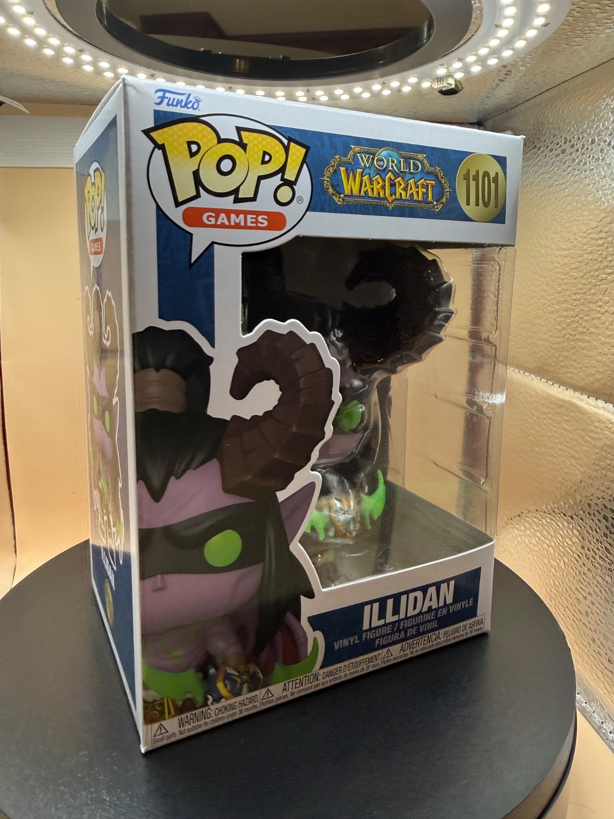 World of Warcraft Illidan Funko Pop! Games #1101 – Demon Hunter – NM/MINT Condit