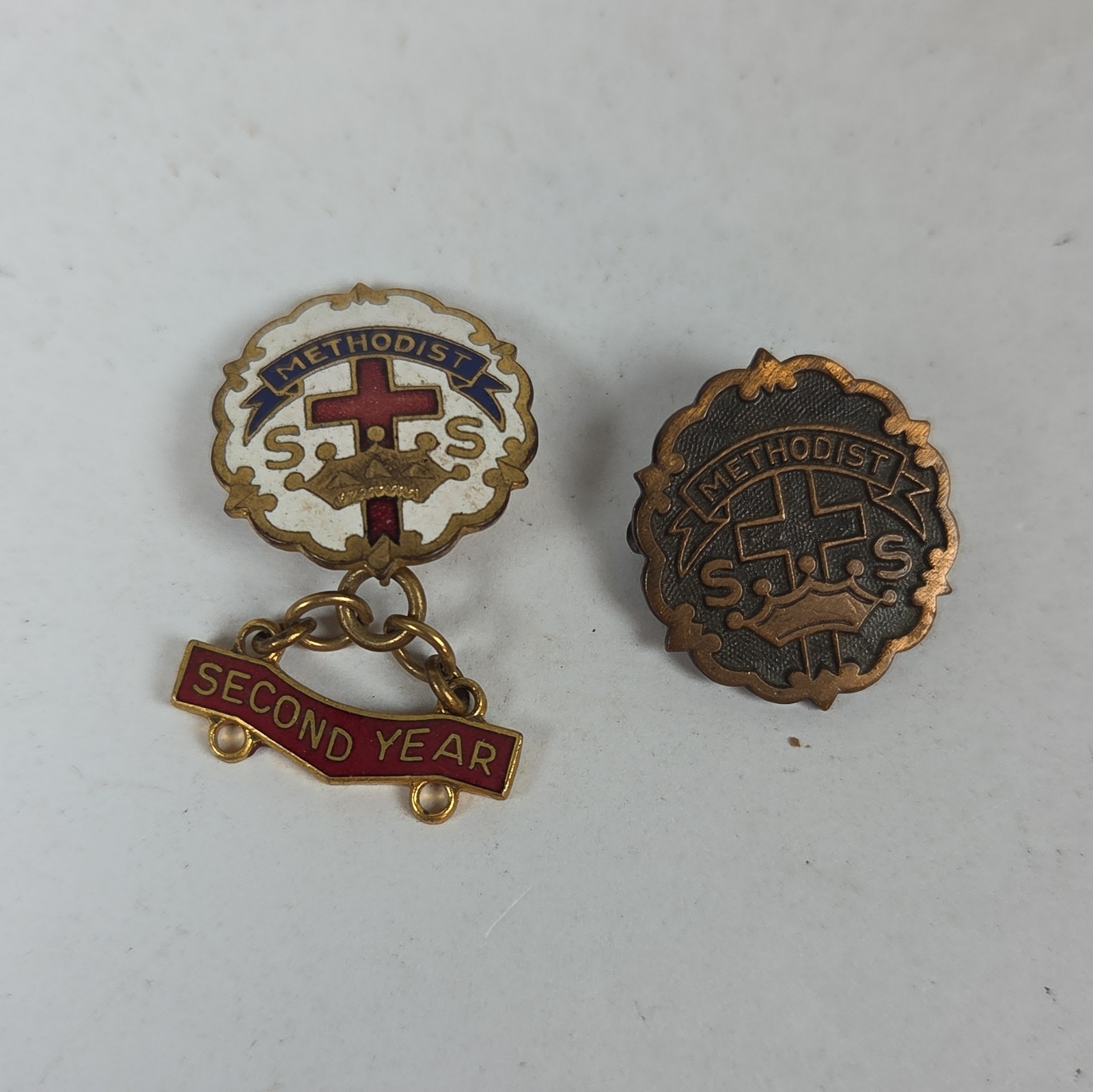 TWO VINTAGE 2 METHODIST SUNDAY SCHOOL PINS