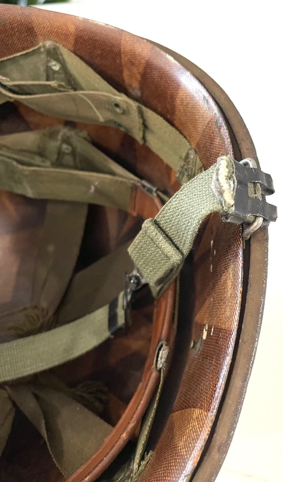 Geniune WWII U.S STEEL M1 Helmet Korean War Cold War Wars Helmets 1941-1944